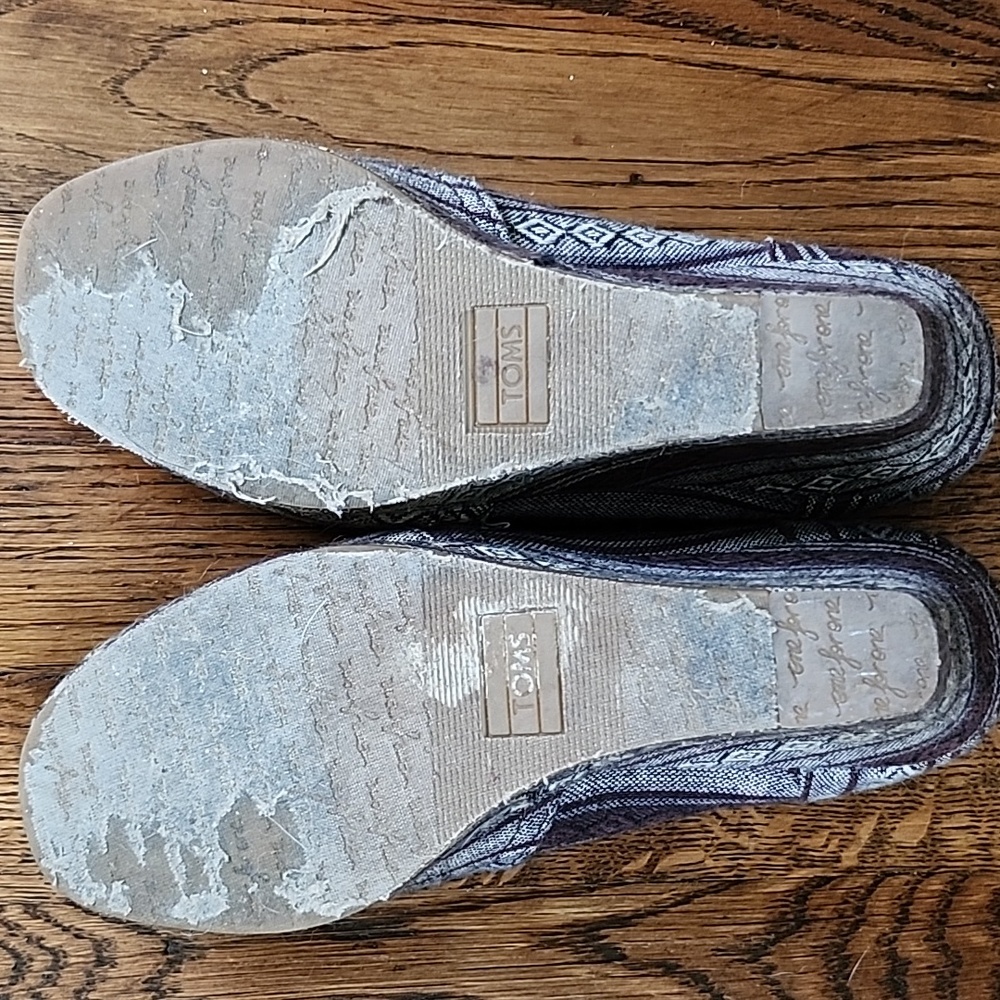 🎉HPx2🎉 Toms Peep Toe Wedges - Picture 6 of 6
